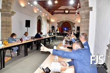 El Pacto de Telde hace valer su mayoría para aprobar definitivamente el presupuesto municipal para 2021/Francisco Javier Santana Ravelo.